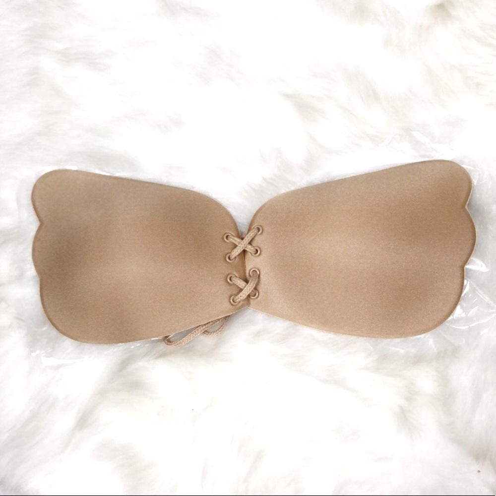 Kiss Bra Tan Adhesive Push Up Invisible B Cup NEW - Picture 2 of 8